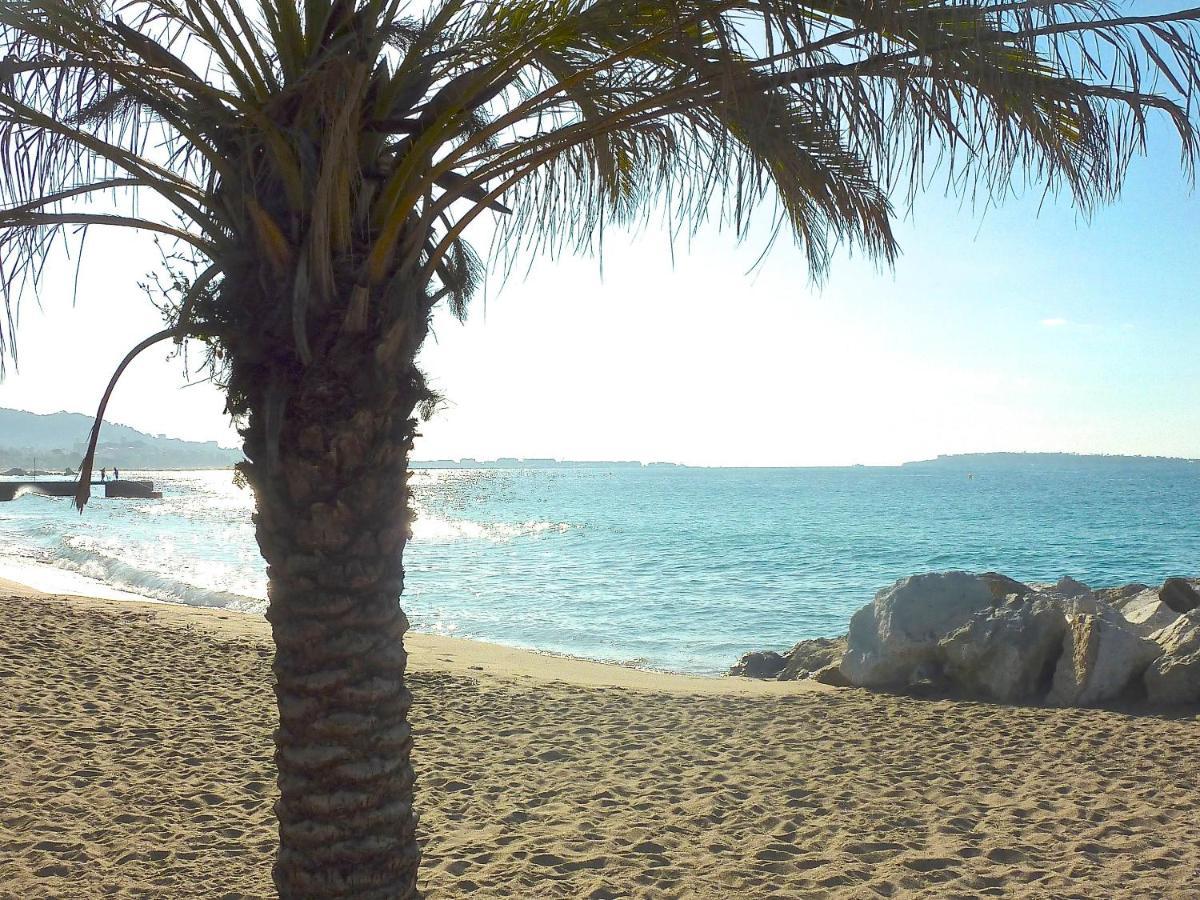 Magnifique "Gite De La Garoupe" Au Cap D'Antibes A 300M Des Plages Exterior photo